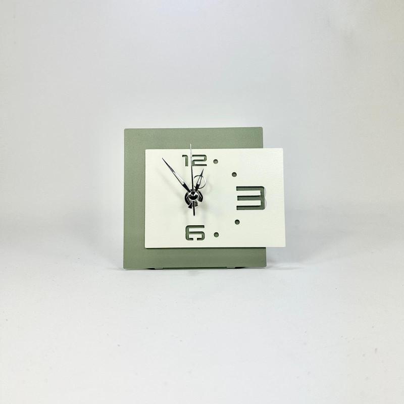 Orologio da appoggio piccolo in metallo, design moderno bicolore verde Orologi da parete e Appoggio