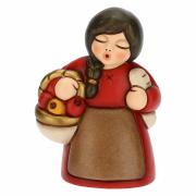 Donna al mercato con cesto, personaggio rosso del presepe classico Thun Thun Presepe Natalizio