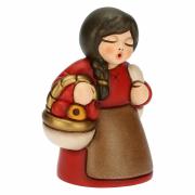 Donna al mercato con cesto, personaggio rosso del presepe classico Thun Thun Presepe Natalizio