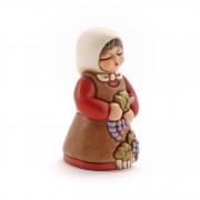 Donna vendemmiatrice con grappoli uva Presepe Classico Thun colore Rosso Thun Natale Presepe