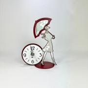 Orologio con ragazza e ombrello, design moderno bordeaux Orologi da parete e Appoggio