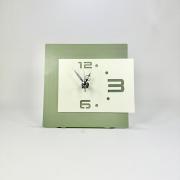 Orologio da appoggio medio in metallo, design moderno bicolore verde Orologi da parete e Appoggio