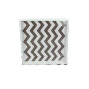 Vassoio moderno quadrato Tognana in Legno colore bianco e tortora cm 30x30 Vassoi per servire e sottopiatti